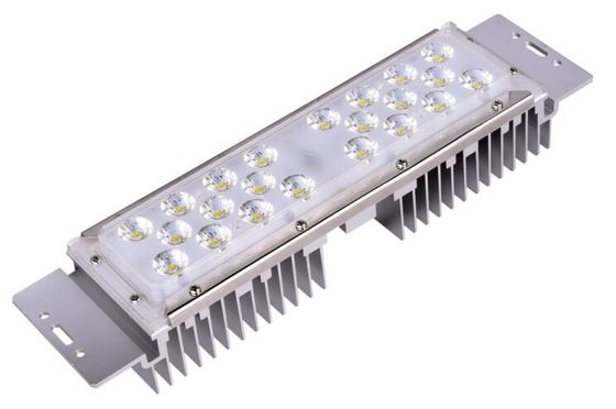 Porcellana Il modulo di 10W-60W LED per iluminazione pubblica per lume industriale della luce di inondazione del LED l'alto ha prodotto il risparmio enegy 120lm/Watt fornitore